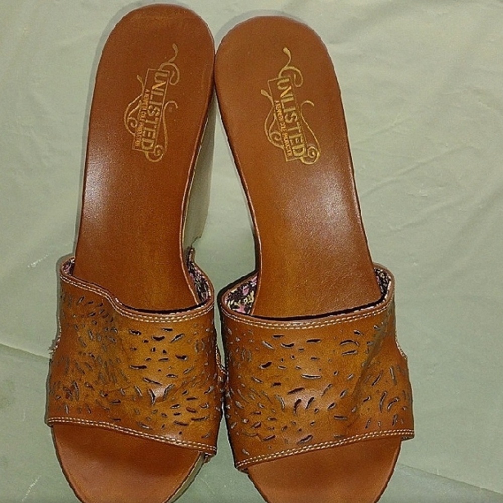 Unlisted Brown Mules with Cutout Design sz 9.5